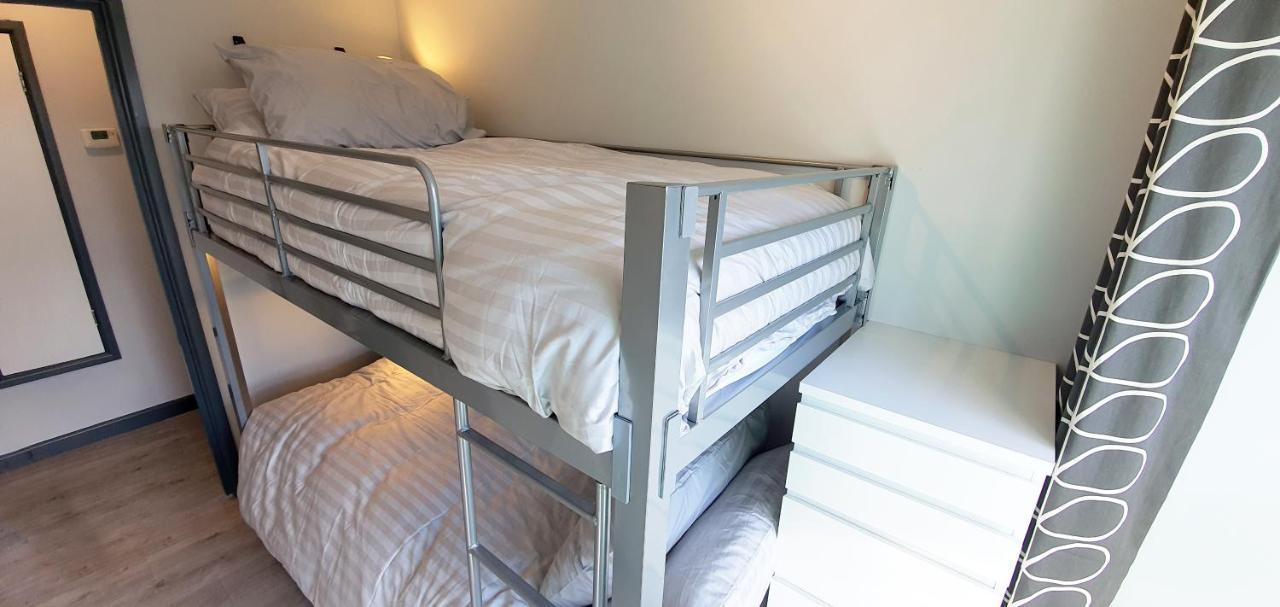 Cheddar Village Apartment Экстерьер фото